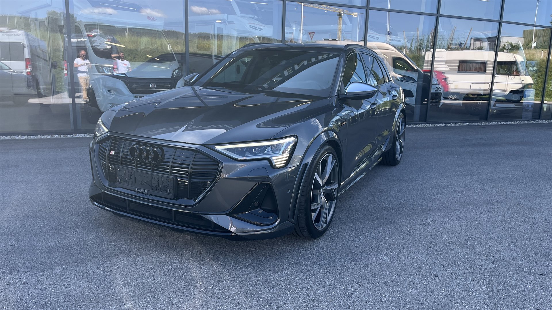 AUDI e-tron quattro 95kWh S