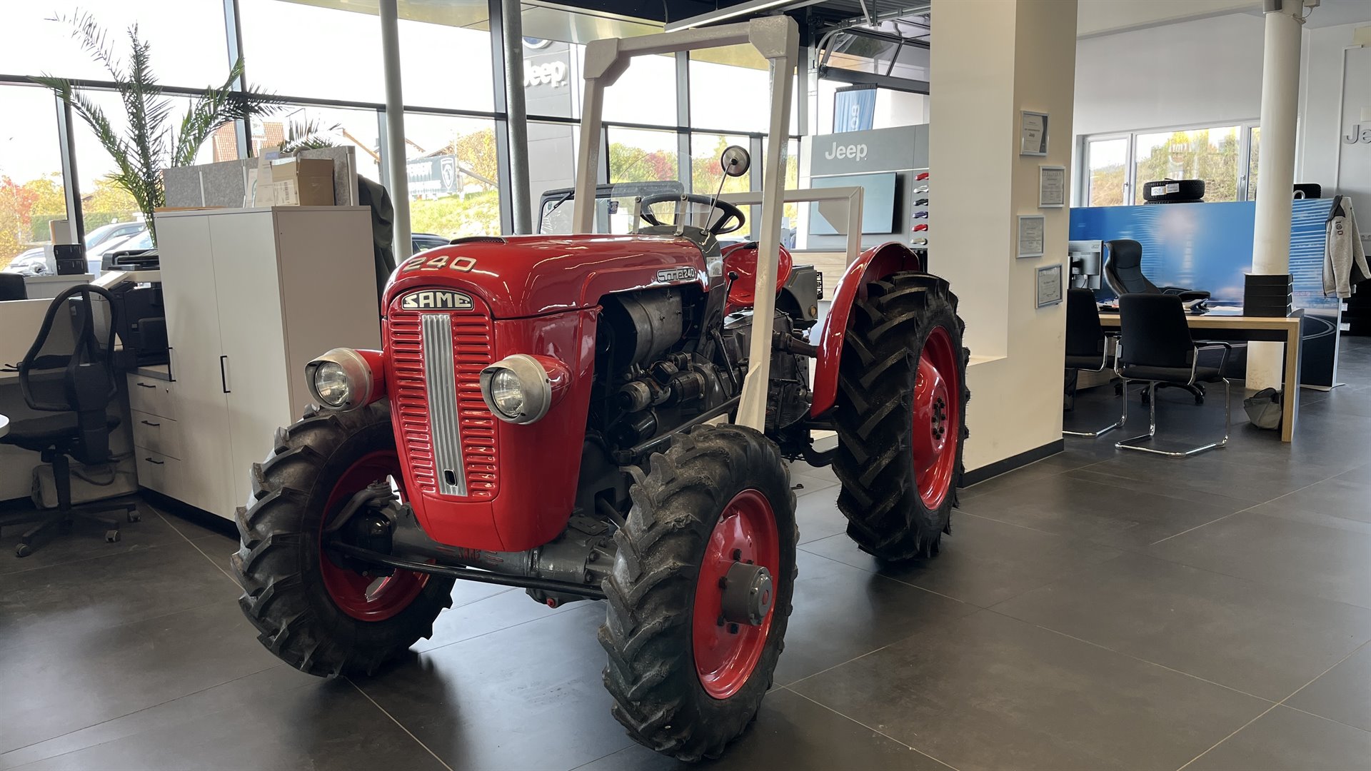 ESCHWALBE Traktor Same 240DT 4x4