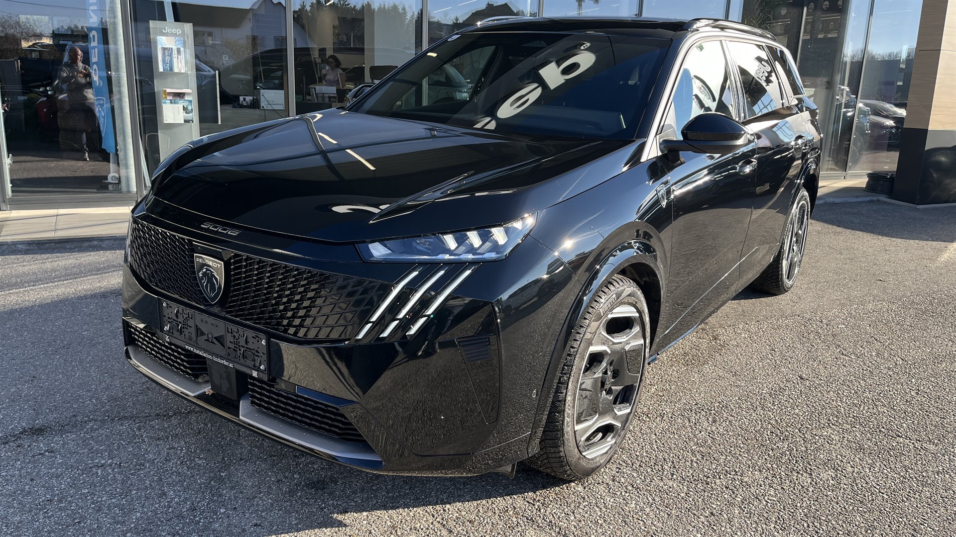 PEUGEOT 5008 Elektro 325 73kWh AWD