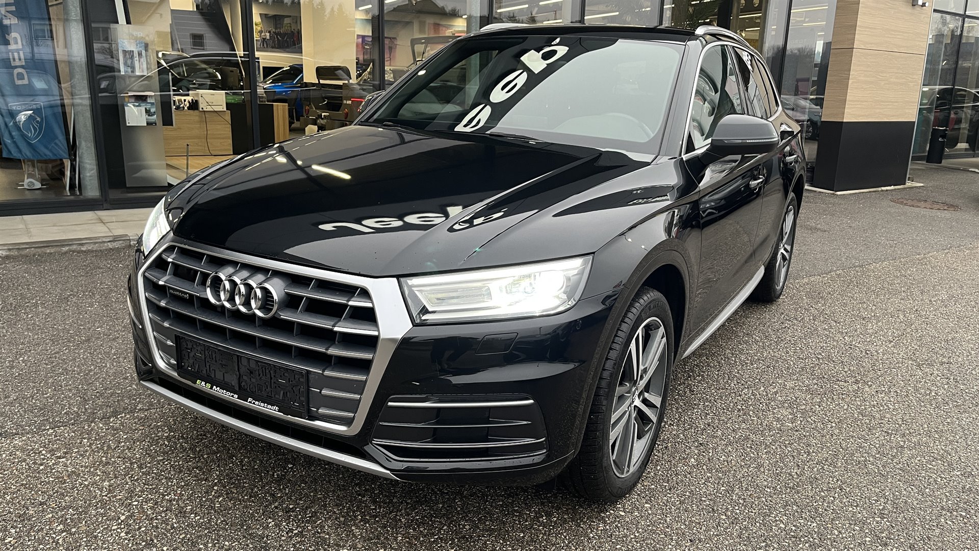 AUDI Q5 2,0 TDI quattro sport S-tronic