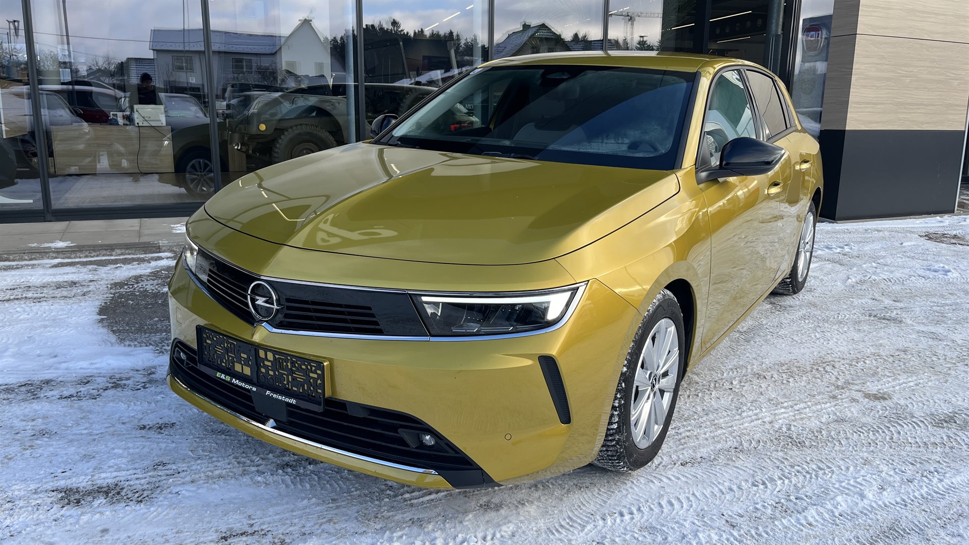 OPEL Astra 1,2 Turbo Business Edition