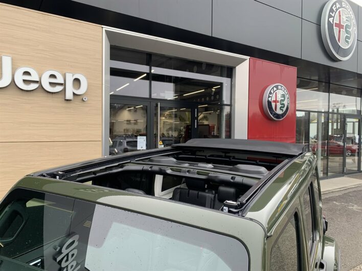 JEEP Wrangler Sahara PHEV MY23 2.0 GME 380 PS AT 4xe voll