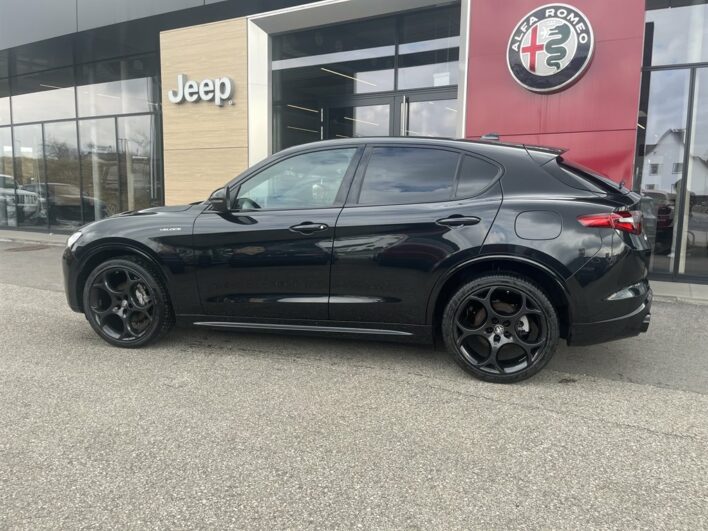 ALFA ROMEO Stelvio My22 2.0 16v 280 Ps At8 Q4 Veloce Paket voll