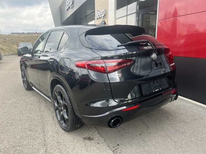 ALFA ROMEO Stelvio My22 2.0 16v 280 Ps At8 Q4 Veloce Paket voll