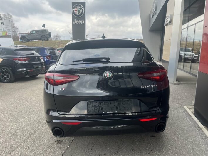 ALFA ROMEO Stelvio My22 2.0 16v 280 Ps At8 Q4 Veloce Paket voll