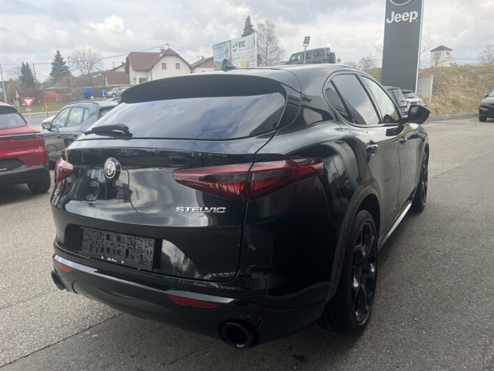 ALFA ROMEO Stelvio My22 2.0 16v 280 Ps At8 Q4 Veloce Paket voll