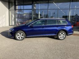 VW Passat voll