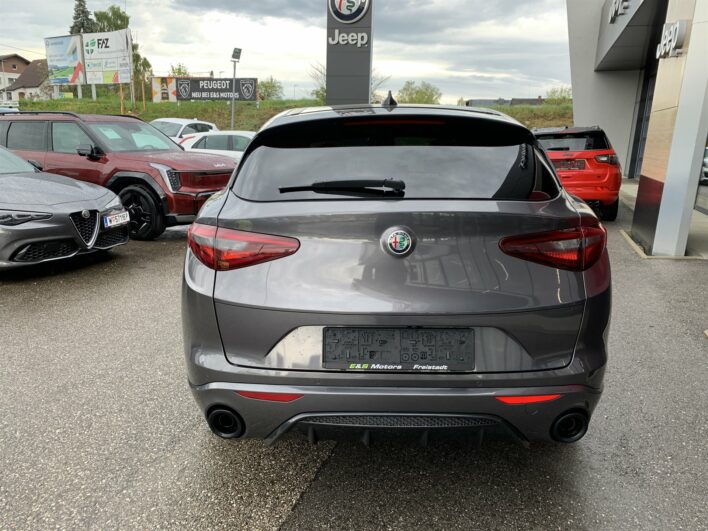 ALFA ROMEO Stelvio My22 2.0 16v 280 Ps At8 Q4 Ti + Veloce Pak voll