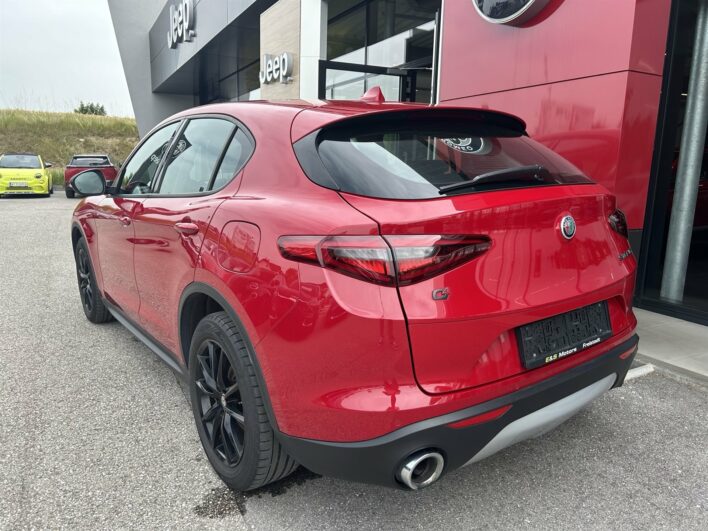 ALFA ROMEO Stelvio Super 2,2 ATX AWD *AHK* voll