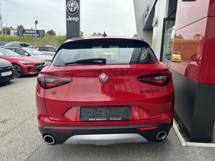 ALFA ROMEO Stelvio Super 2,2 ATX AWD *AHK* voll