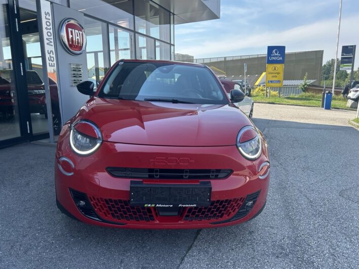 FIAT 600 Elektro (RED) 54kWh *Sonderedition* voll