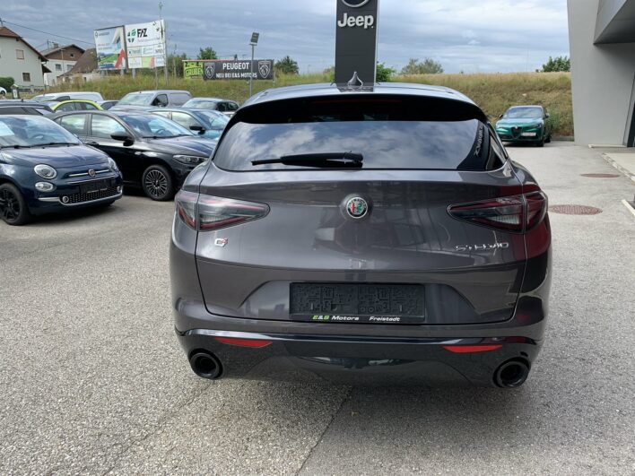 ALFA ROMEO Stelvio Ti + Veloce Paket 2,0 16V 280 AT8 Q4 voll