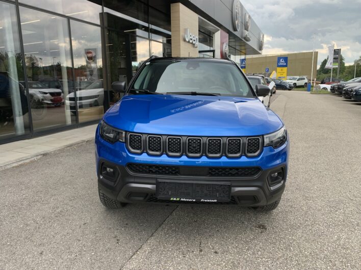 JEEP Compass 1.3 PHEV Trailhawk AT 4xe Allrad 179 PS voll