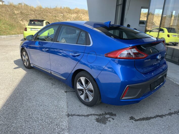 HYUNDAI Ioniq Elektro 28kWh Style voll