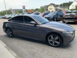 ALFA ROMEO Giulia Diesel Super 2,2 150 AT RWD voll