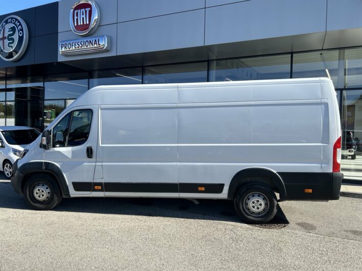 PEUGEOT Boxer L2H2 BlueHDI 140 voll