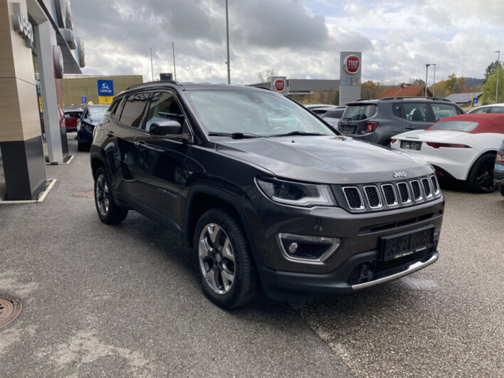 Jeep Compass 2,0 140 AWD 9AT Limited voll