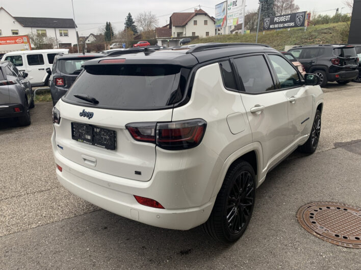 Jeep Compass Plug-In Hybrid My22 1.3 Phev 240ps At 4xe voll