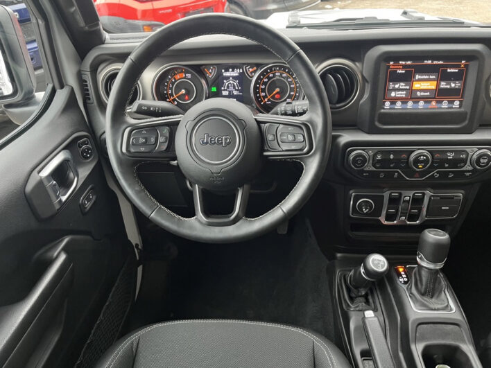 Jeep Wrangler unlimited Sport voll
