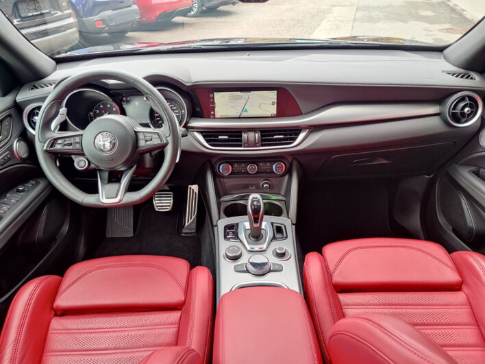 Alfa Romeo Stelvio My22 2.0 16v 280 Ps At8 Q4 Veloce Paket voll