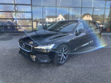 Volvo V60 T8 Twin Engine PHEV Momentum Pro Geartronic